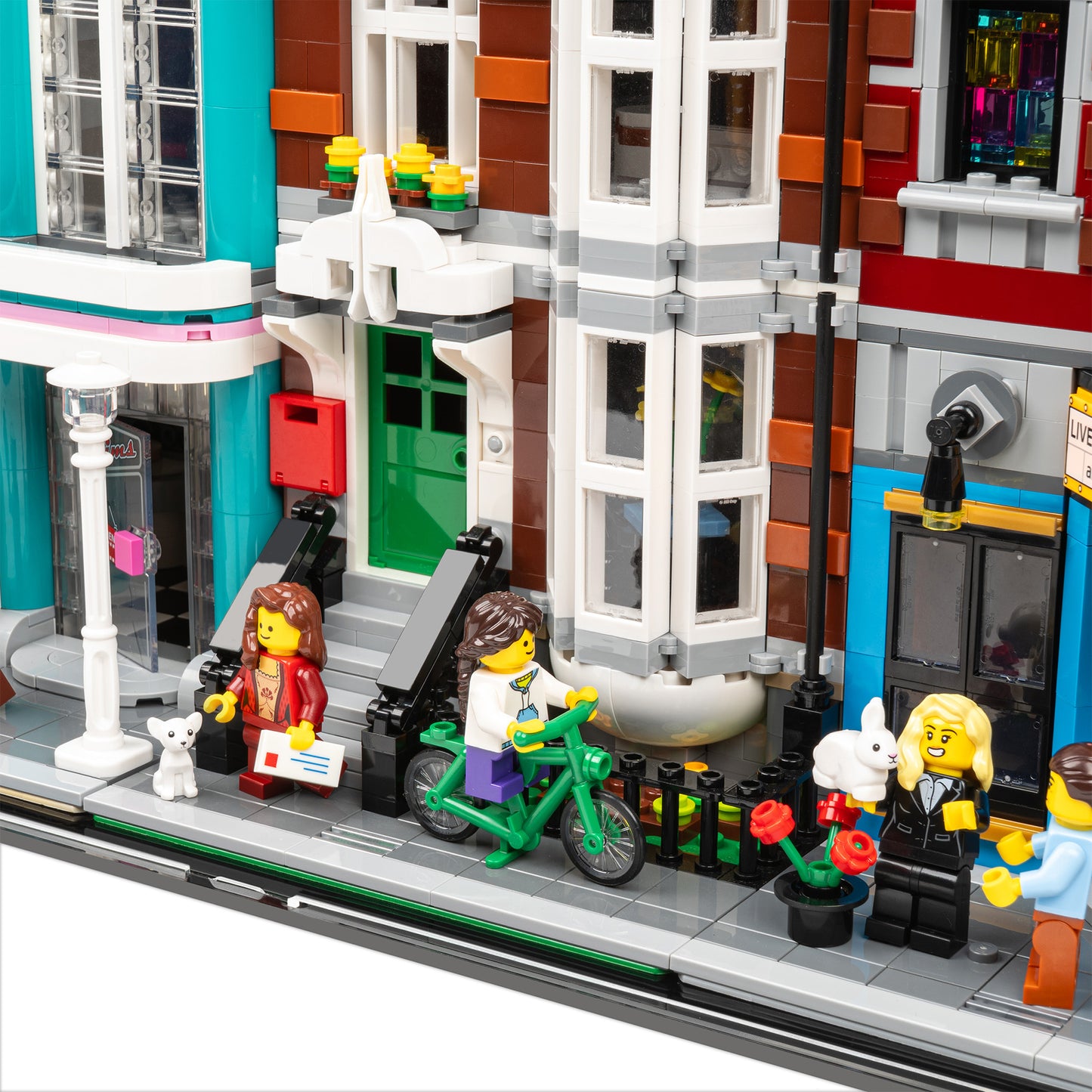 Street detail view of 4x 14 inch tall LEGO Modular Display Case.