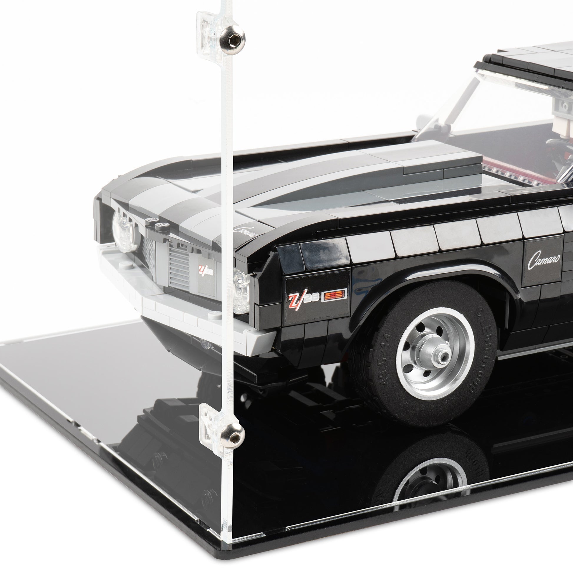 Fitting detail view of LEGO 10304 Chevrolet Camaro Z28 Display Case.