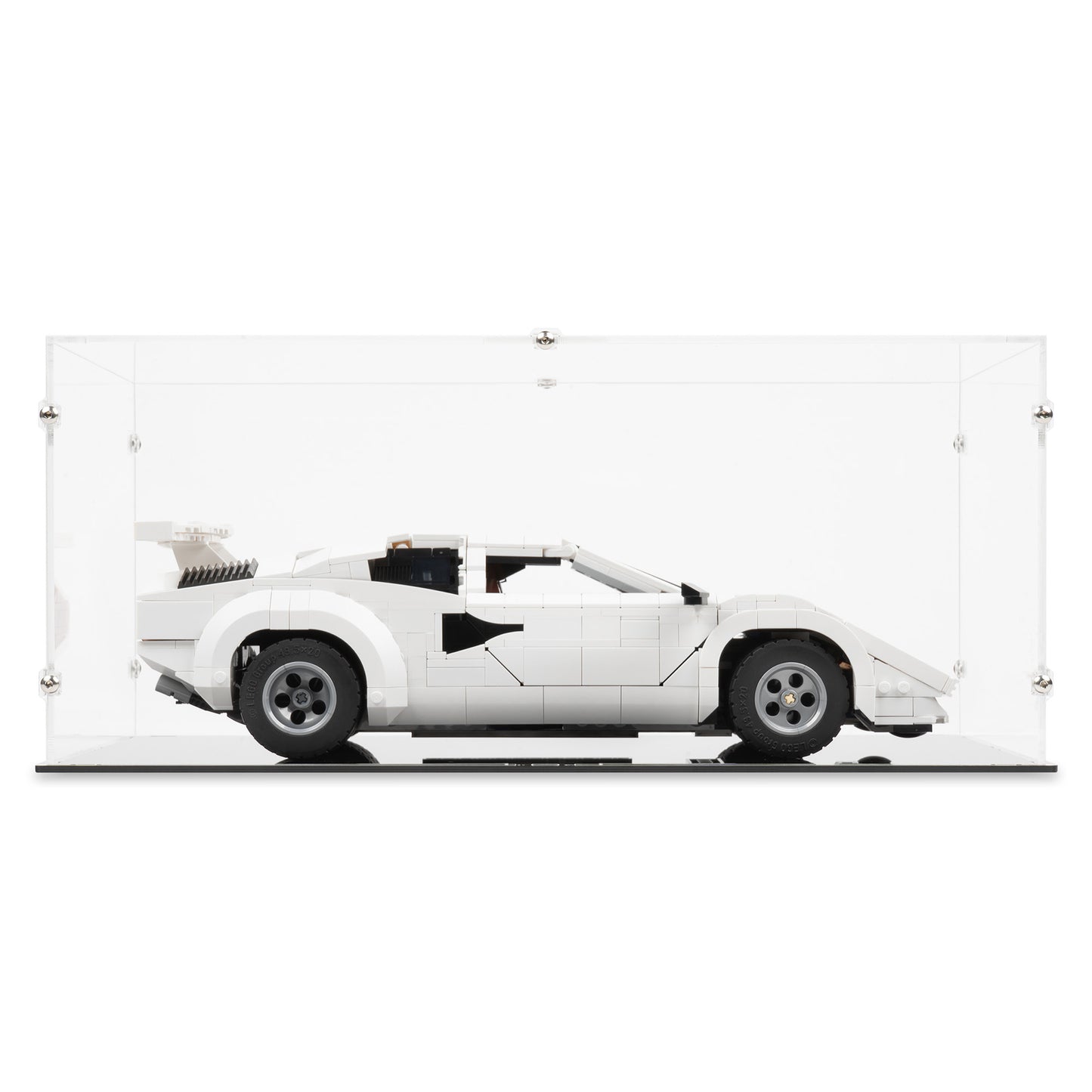 Front view of LEGO 10337 Lamborghini Countach 5000 Quattrovalvole Display Case.