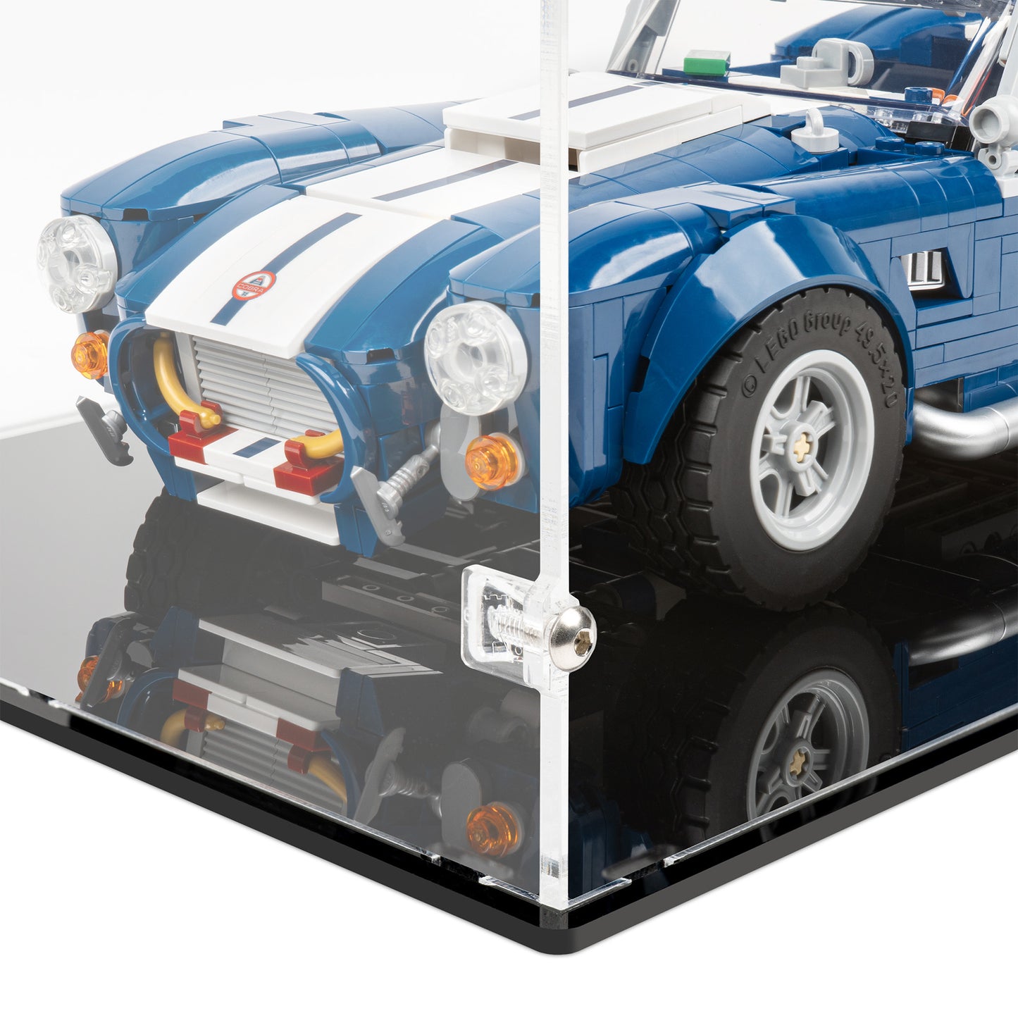 Fitting detail view of LEGO 10357 Shelby Cobra 427 S/C Display Case.