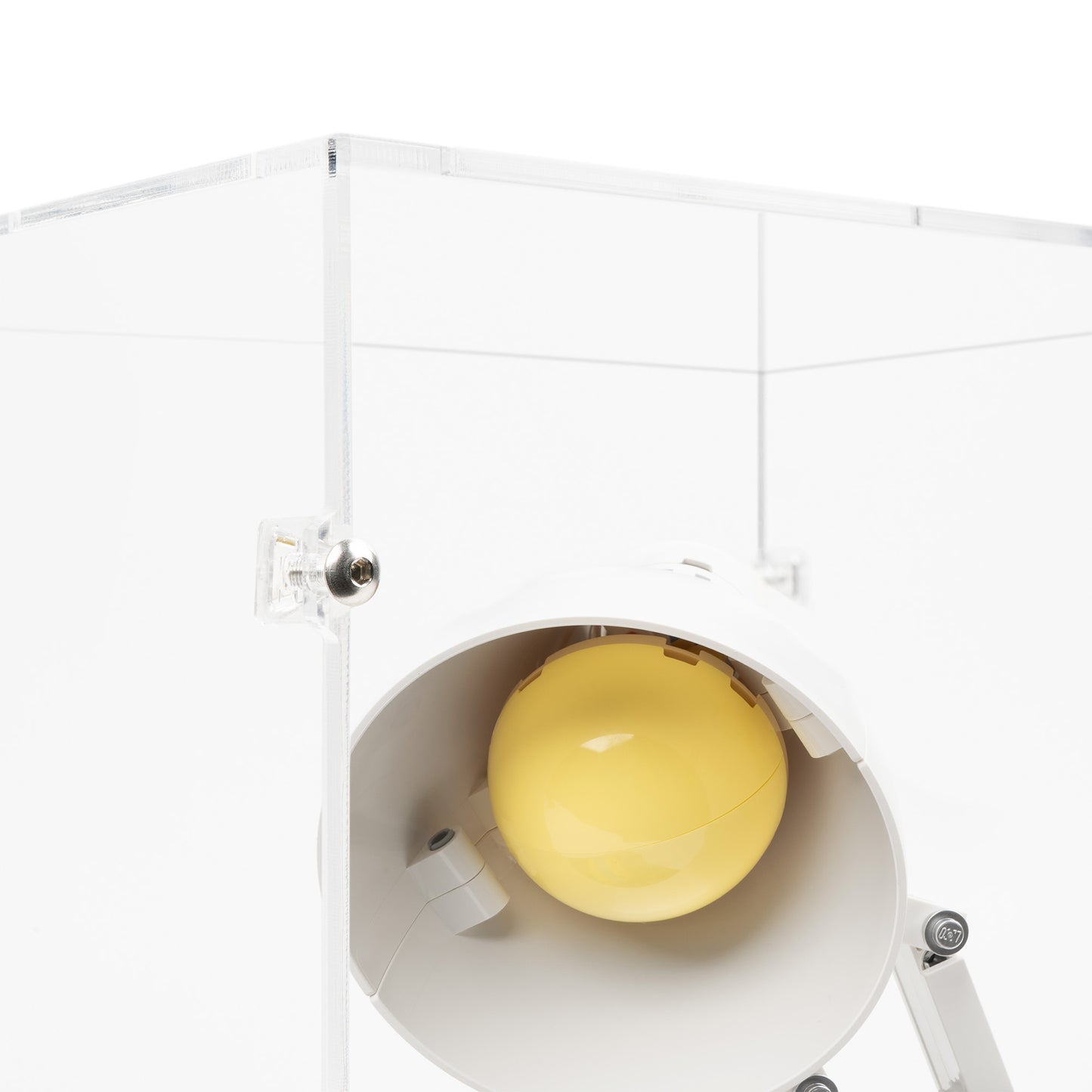 Fitting detail view of LEGO 21357 Disney Pixar Luxo Jr Display Case.