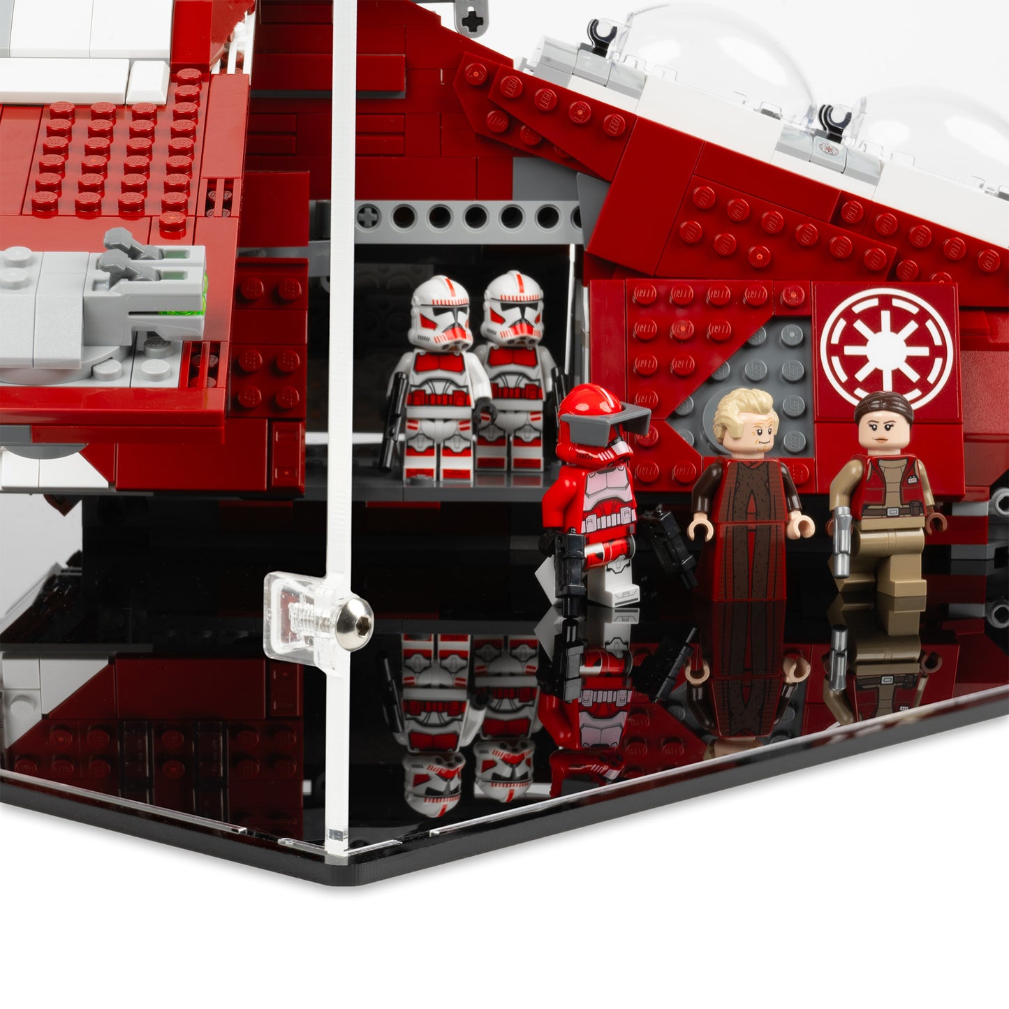 Fitting detail view of LEGO 75354 Coruscant Guard Gunship Display Case.