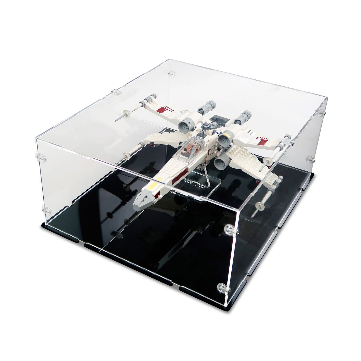 75301 Luke Skywalker’s X-Wing Fighter Display Case