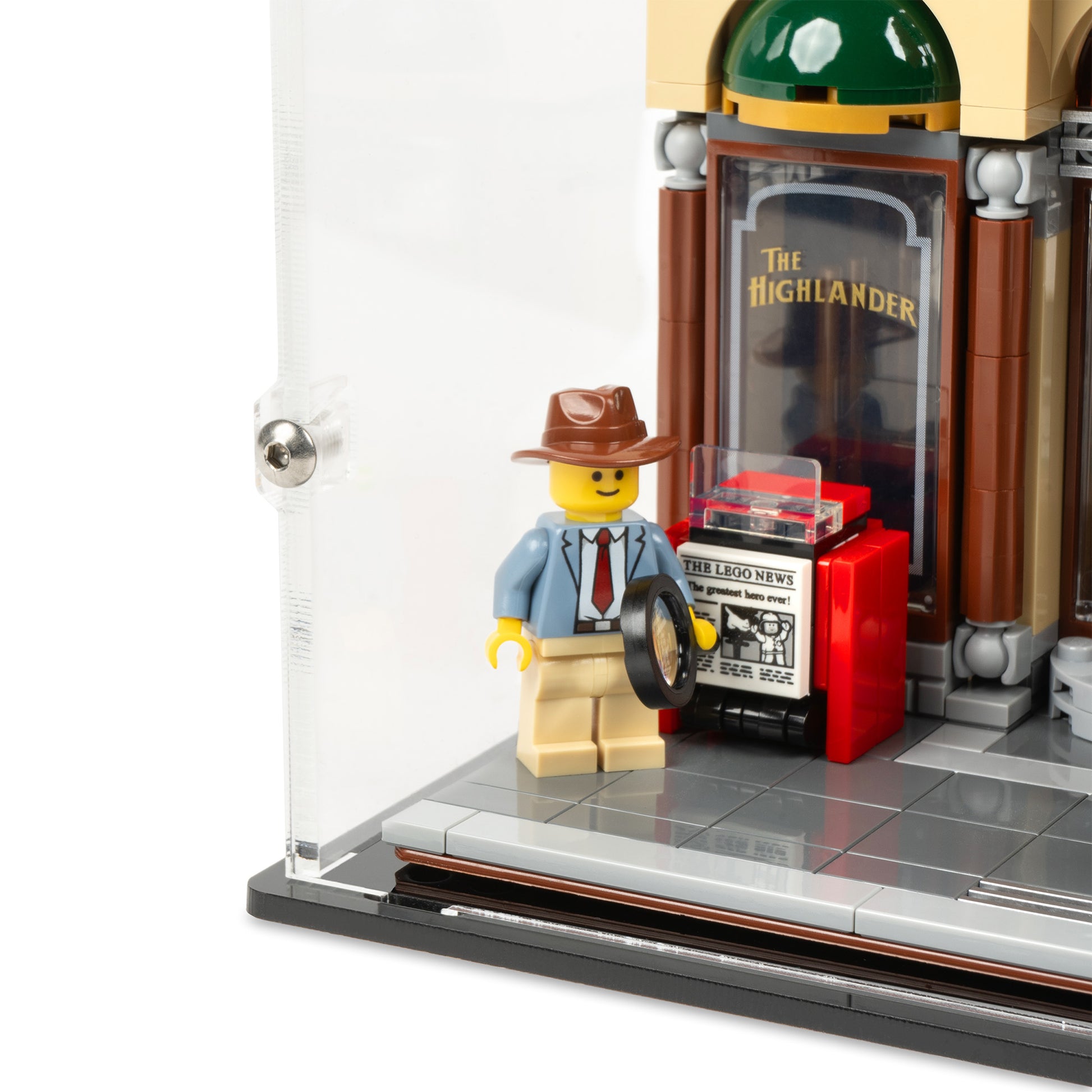 Fitting detail view of LEGO 10246 Detective’s Office Display Case.