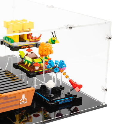Game dioramas detail view of LEGO 10306 Atari 2600 Display Case.