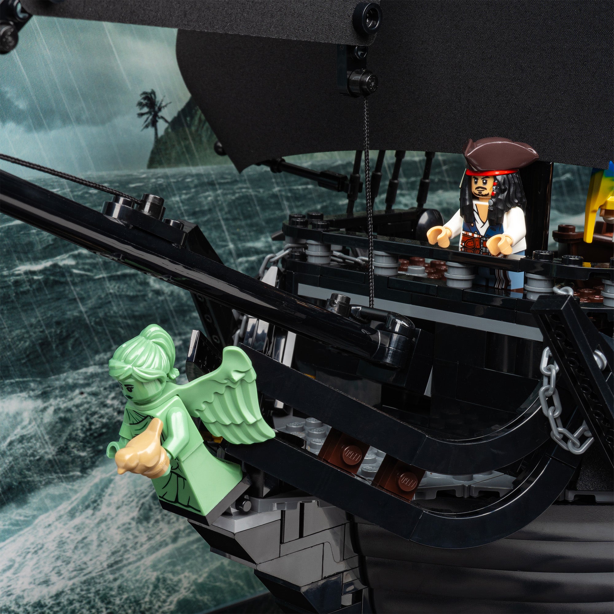 LEGO® Captain Jack Sparrow's Pirate Ship Display Case (10365