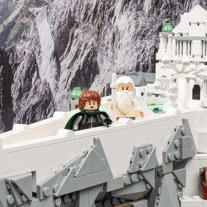 Pippin and Gandalf detail view of LEGO 11377 The Lord of the Rings Minas Tirith Display Case with a UV printed background.