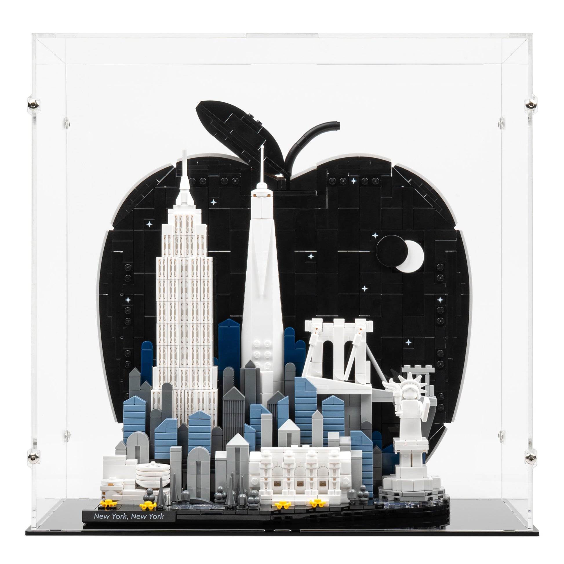 Front view of LEGO 21066 New York City – The Big Apple Display Case.