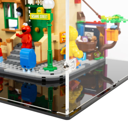 Fitting detail view of LEGO 21324 123 Sesame Street Display Case.