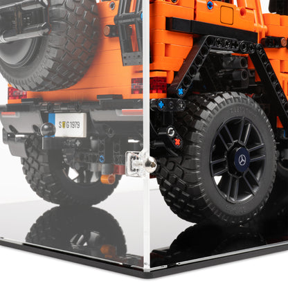 Fitting detail view of LEGO 42177 Mercedes-Benz G 500 PROFESSIONAL Line Display Case.
