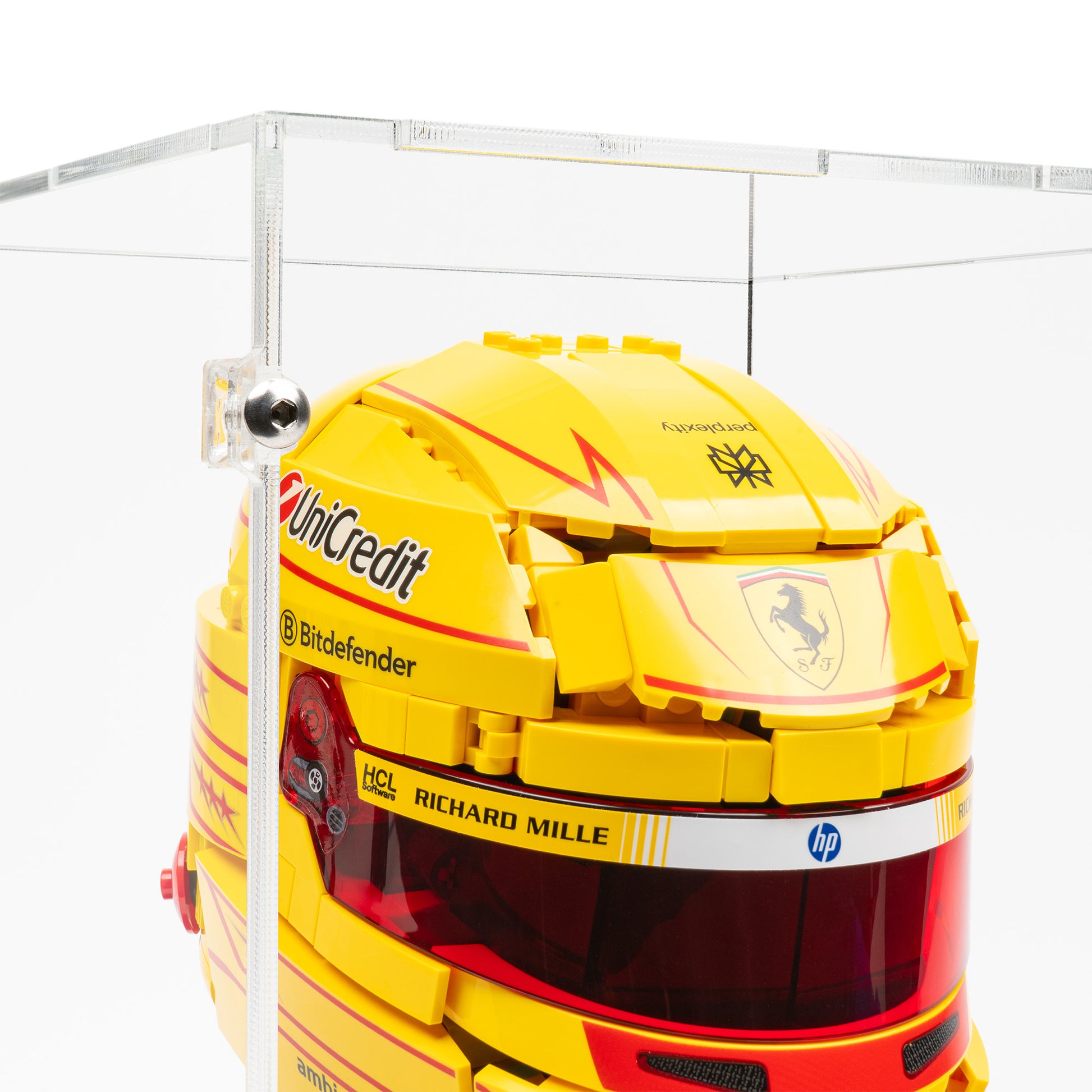Fitting detail view of LEGO 43022 Scuderia Ferrari HP Lewis Hamilton Helmet Display Case.