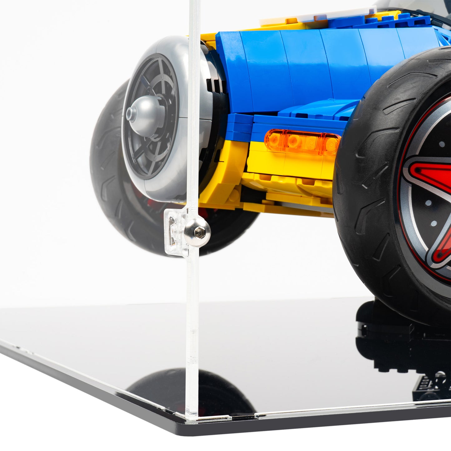 Left fitting detail view of LEGO 72050 Mario Kart – Luigi and Mach 8 Display Case.