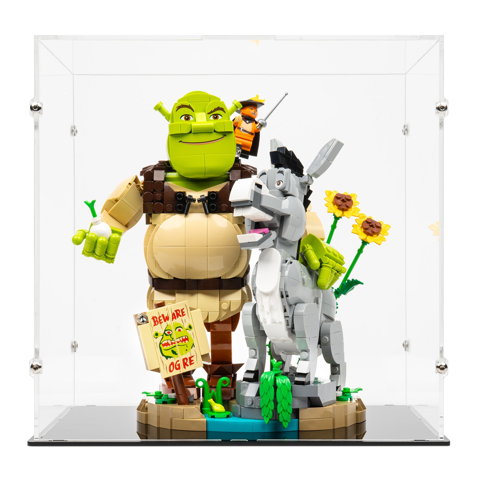 Front view of LEGO 72423 Shrek, Donkey and Puss in Boots Display Case.