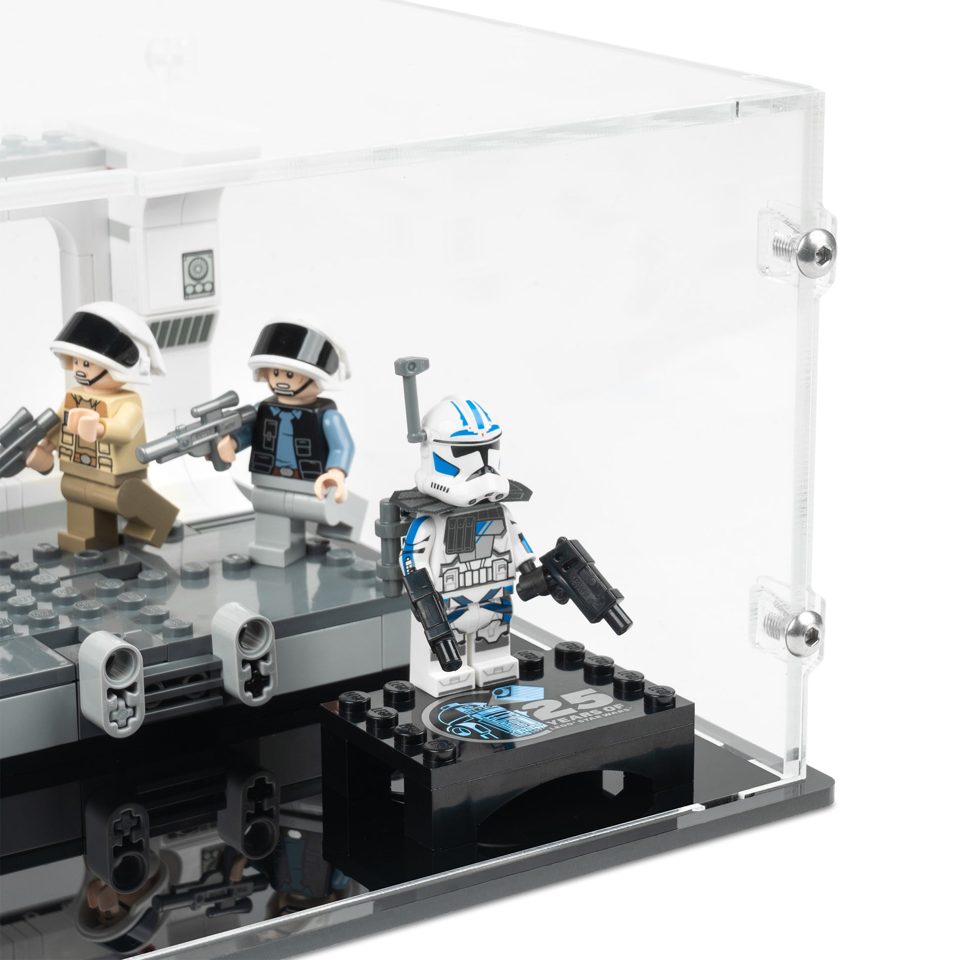 Fitting detail view of LEGO 75387 Boarding the Tantive IV Display Case.