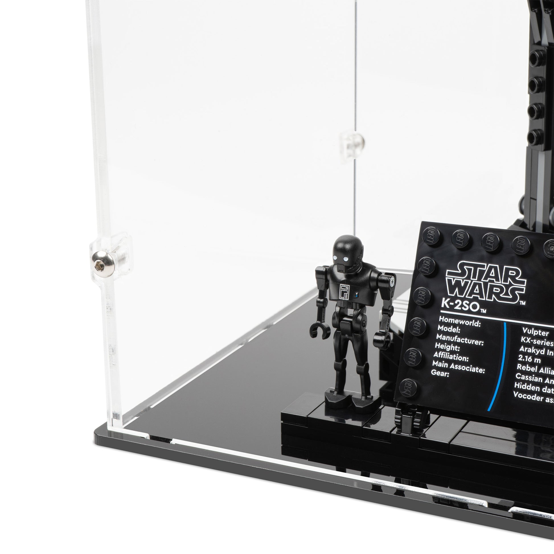 Minifigure detail view of LEGO 75434 K-2SO Security Droid Display Case.