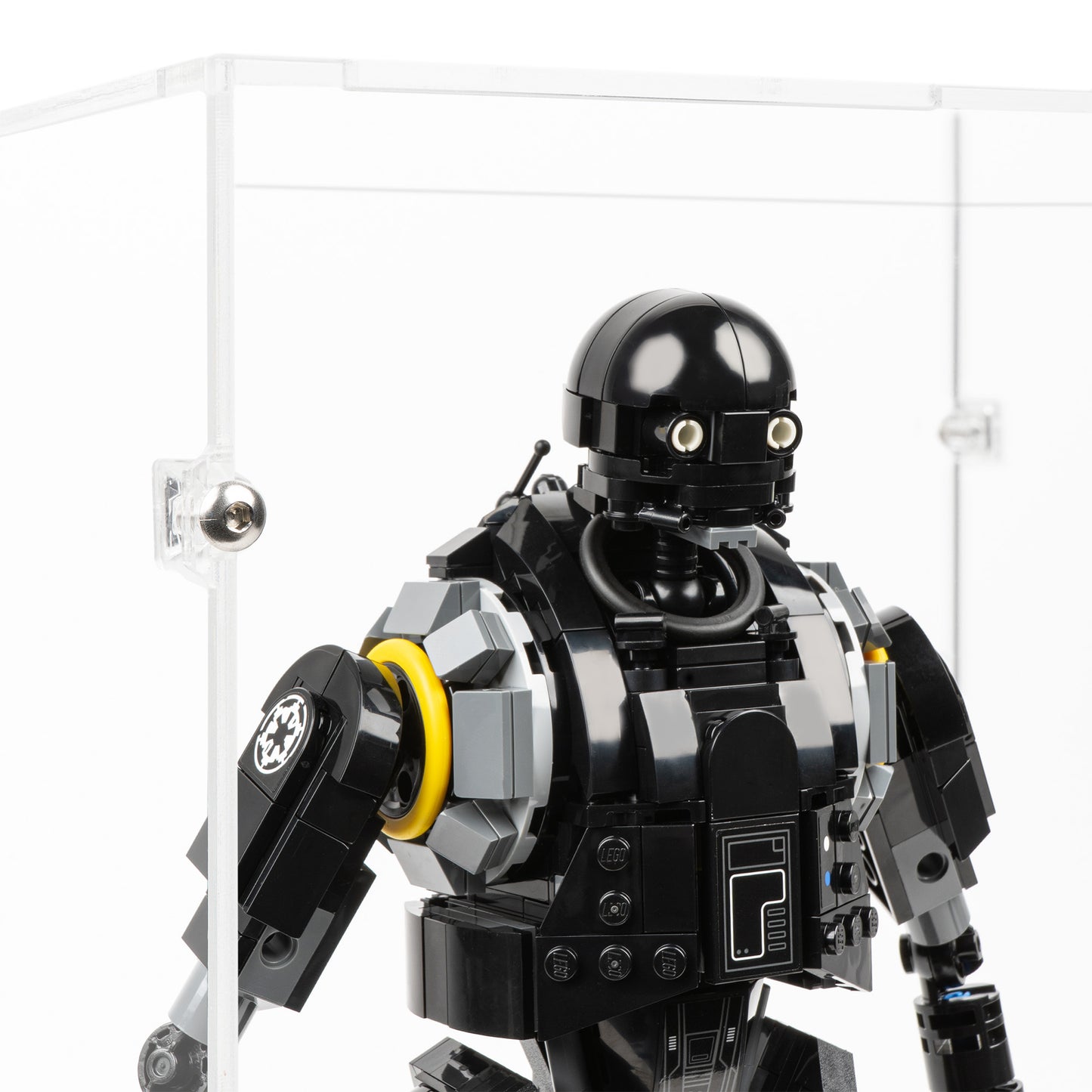 Fitting detail view of LEGO 75434 K-2SO Security Droid Display Case.