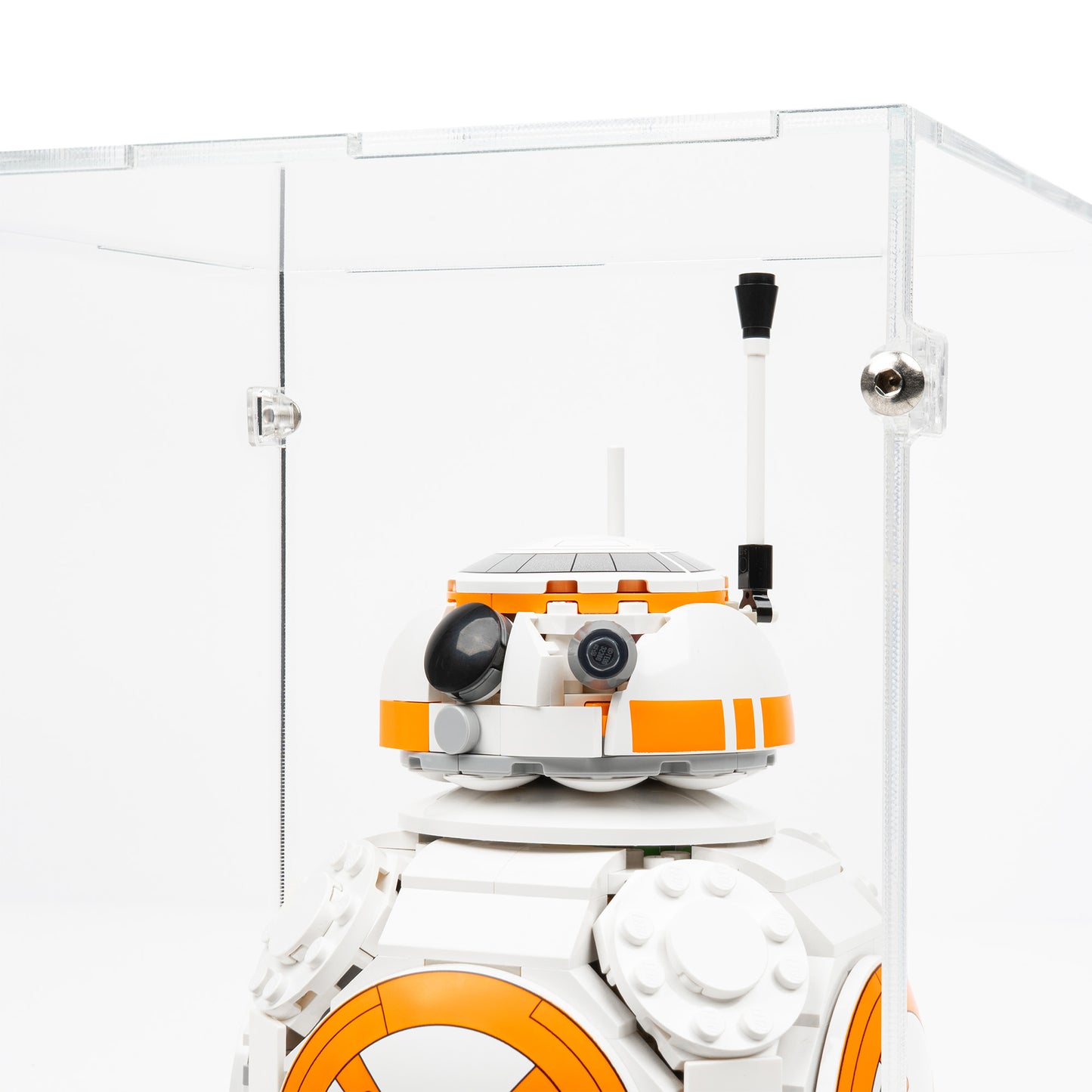 Fitting detail view of LEGO 75452 BB-8 Astromech Droid Display Case.