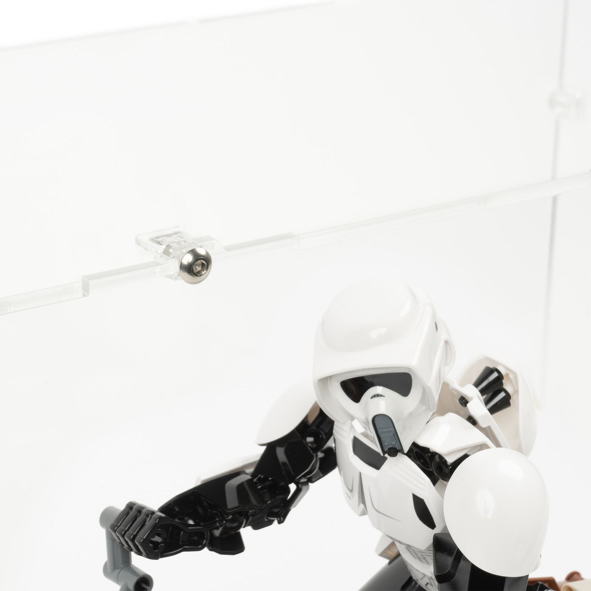 Fitting detail view of LEGO 75532 Scout Trooper and Speeder Bike Display Case.