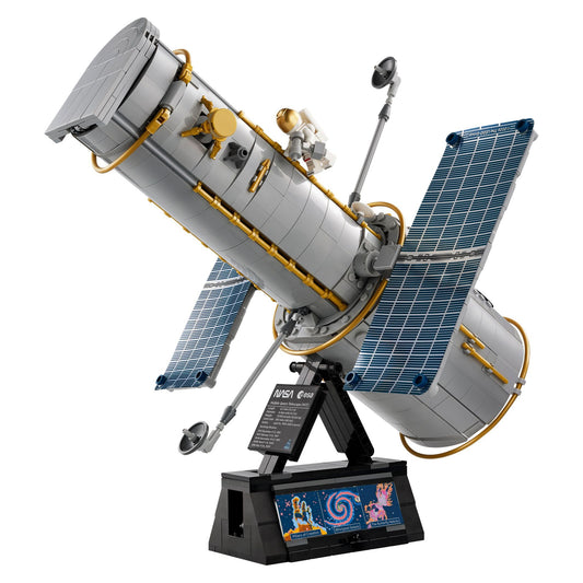 LEGO® Hubble Space Telescope Display Case (11382)