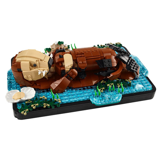 LEGO® Floating Sea Otters Display Case (21366)